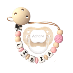 Chupetero De Silicona ganchillo rosa con chupete beige personalizado