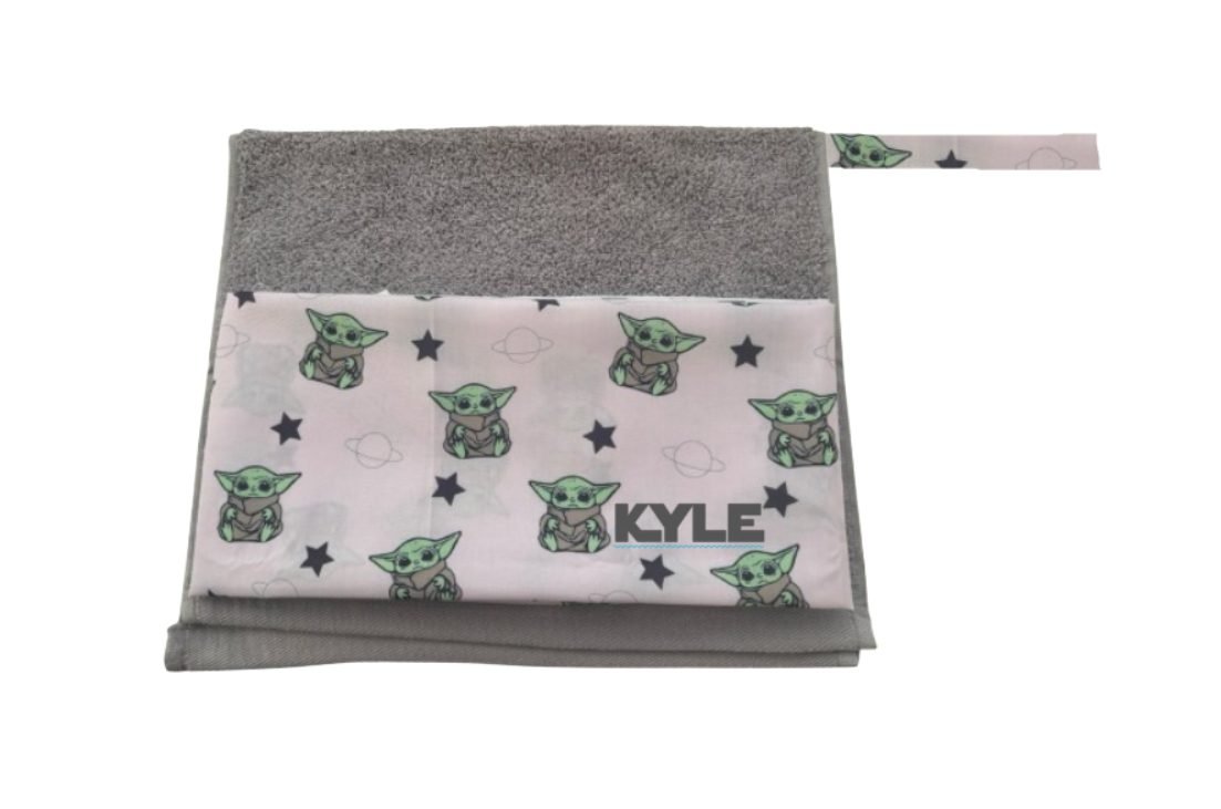 Toallita rizo personalizada modelo Yoda